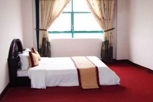 Đông Trường Sơn Hotel