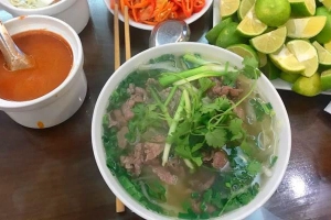 Quán Ăn Dũng Lan - Bún & Phở