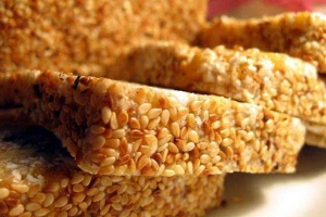 Dũng Thắng - Cửa Hàng Bánh Kẹo