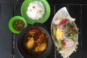 Quán Ăn Đường Ray Quán - Lẩu & Nướng