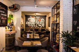 EMM's - Cafe & Kitchen