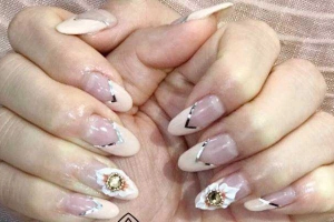 Eva - Nails & Cafe