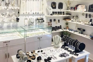 Fiona Accessories - Hoàng Cầu