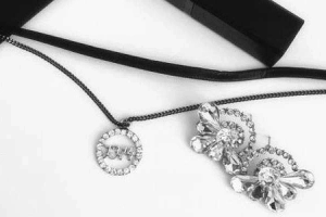 Flora Accessories
