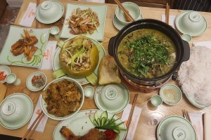 Quán Ăn Gà Da Đen