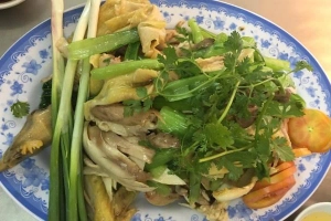Quán Ăn Gà Hấp Muối & Cơm Gà Quảng Đông