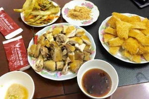 Gà Không Lối Thoát - Khuất Duy Tiến - Shop Online