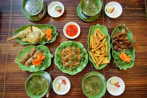 Quán Ăn Gà Mạnh Hoạch - Tô Hiệu