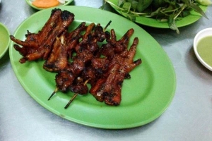 Quán Ăn Gà Nướng Ánh Tuyết - 71 Ngô Tất Tố