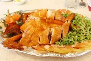 Quán Ăn Gà Quay Ngọc Ẩn