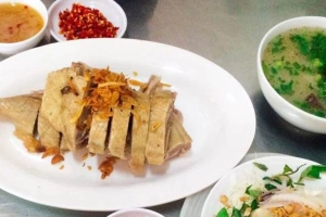 Quán Ăn Gà Ta Bảo Chung
