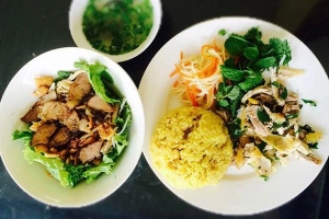 Quán Ăn Gà Ta Thủy Trinh