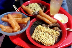 Quán Ăn Gà Tần, Bánh Cuốn Nóng & Bún Chả - Đình Thôn