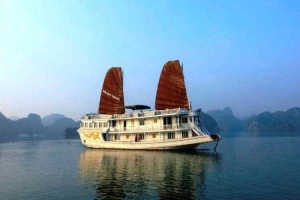Galaxy Classic Cruise - Bãi Cháy
