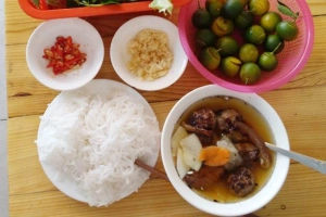 Quán Ăn Gấu Béo - Bún Chả Hà Nội & Bún Đậu Mẹt