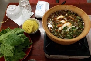 Quán Ăn Gia Đình Trung Bắc - Lẩu Đuôi Bò