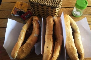 Quán Ăn Gia Huy - Bánh Mì & Ăn Vặt