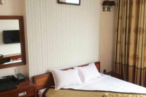 Gia Phú Hotel