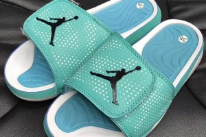 Giày Converse Chuck II