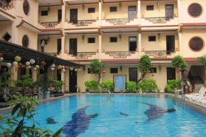 Glory Hotel