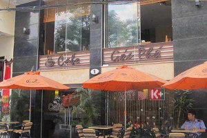 Góc Phố Cafe - Trần Quốc Hoàn