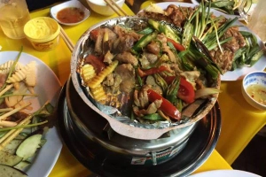 Gốc Trúc - Lẩu & Nướng