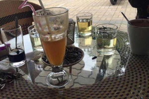 Gốc Vừng Cafe & Karaoke