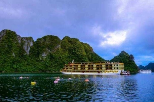 Golden Cruises 9999 - Tuần Châu