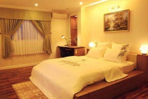 Golden Globe Apartment