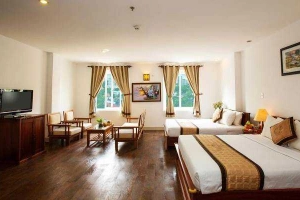 Golf Hotel