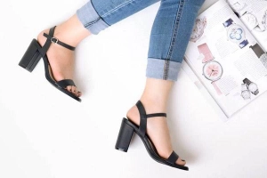 Golly Shoes - Lotte Mart Gò Vấp