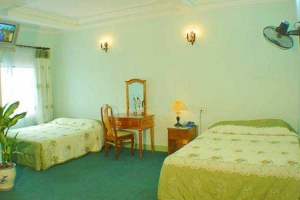 Green Bamboo Hotel - Hùng Vương