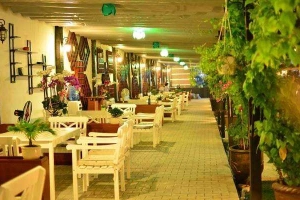 Green Garden Cafe - Kha Vạn Cân