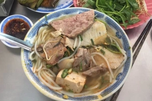 Quán Ăn Hà Thành - Phở & Bún Bò Huế