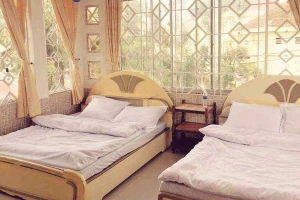 Hai Cây Thông Homestay