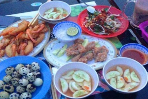 Hai Chị Em - Trà Sữa & Đồ Ăn Vặt