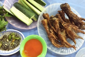 Quán Ăn Hai Còi - Chân Gà Nướng