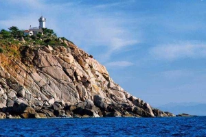 Hải Đăng Hòn Chút
