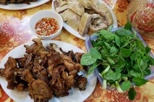 Quán Ăn Hai Hiền - Vịt Cỏ Vân Đình