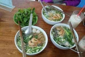 Quán Ăn Hải Phòng Quán - Bún Tôm & Bánh Đa Cua