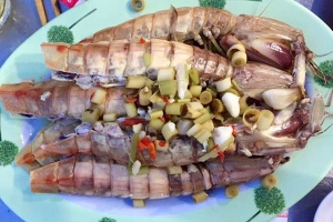 Quán Ăn Hải Sản Bé Mặn A