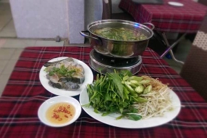 Quán Ăn Hải Sản Biển Đông - 802 Âu Cơ