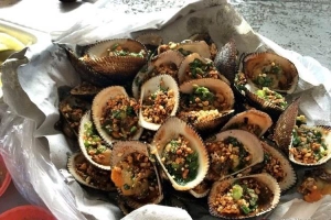 Quán Ăn Hải Sản Dốc Lết