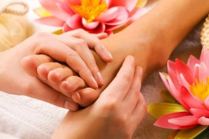 Hair Cut & Foot Massage - Lê Văn Lương