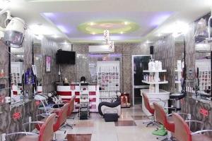 Hair Salon Mắt Trần