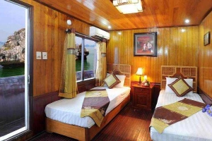 Halong Cristina Deluxe Cruise - Bãi Cháy