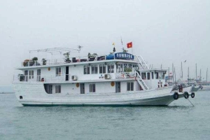 Halong Sunrise Cruise - Bãi Cháy