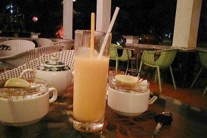 Hằng - Cà Phê & Sinh Tố