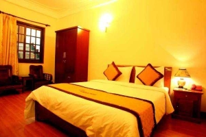 Hanoi Holiday Silver Hotel - Ngõ Huyện