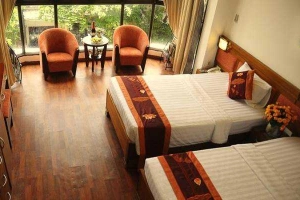 Hanoi Little Center Hotel
